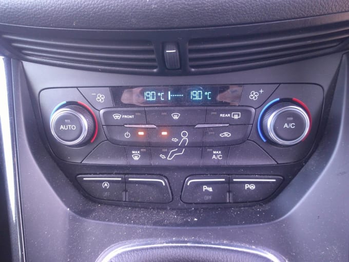 2025 Ford Kuga