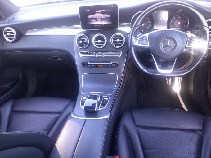 2025 Mercedes-benz Glc