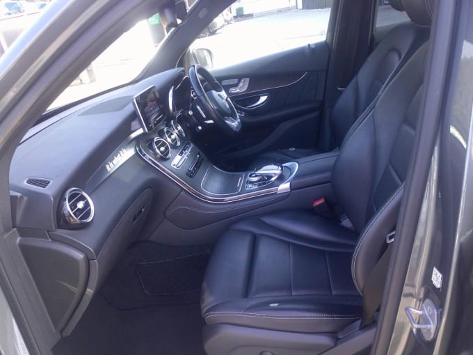 2025 Mercedes-benz Glc