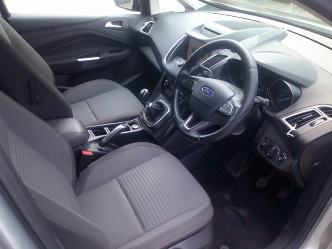 2025 Ford Grand C-max