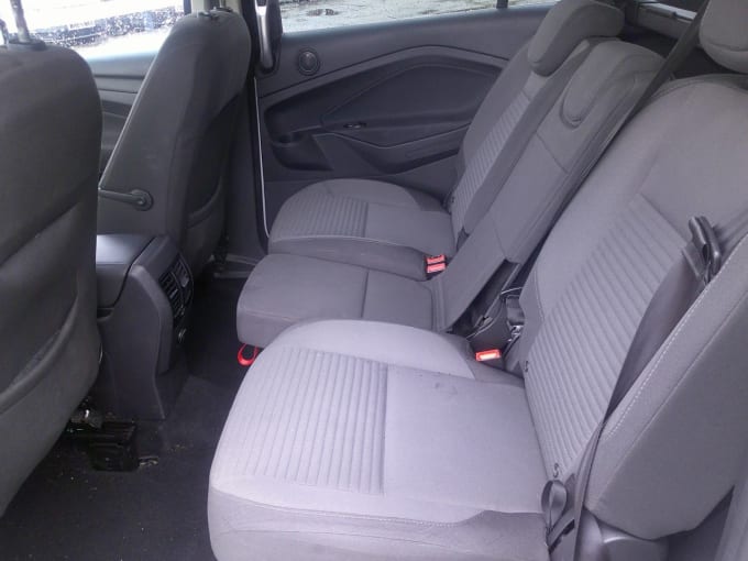 2025 Ford Grand C-max