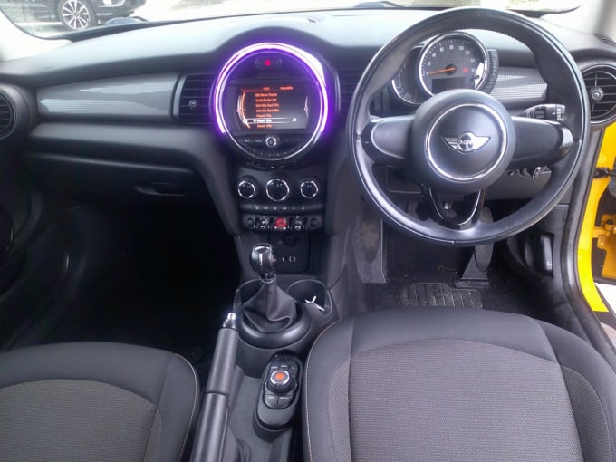 2025 Mini Hatch