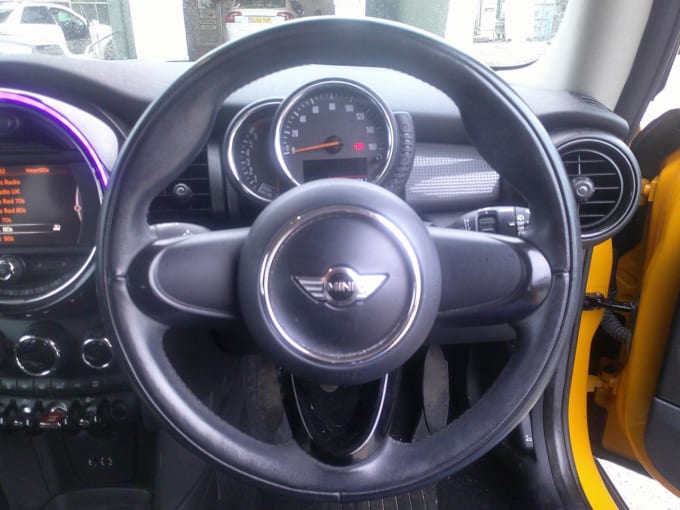 2025 Mini Hatch