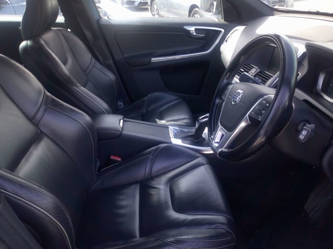 2025 Volvo Xc60