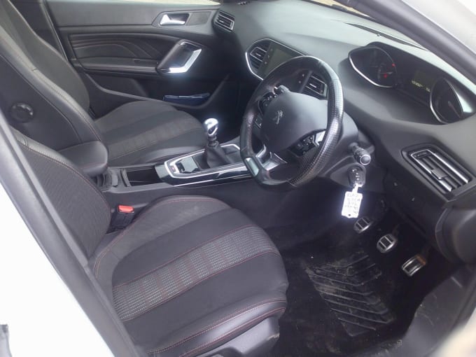 2025 Peugeot 308