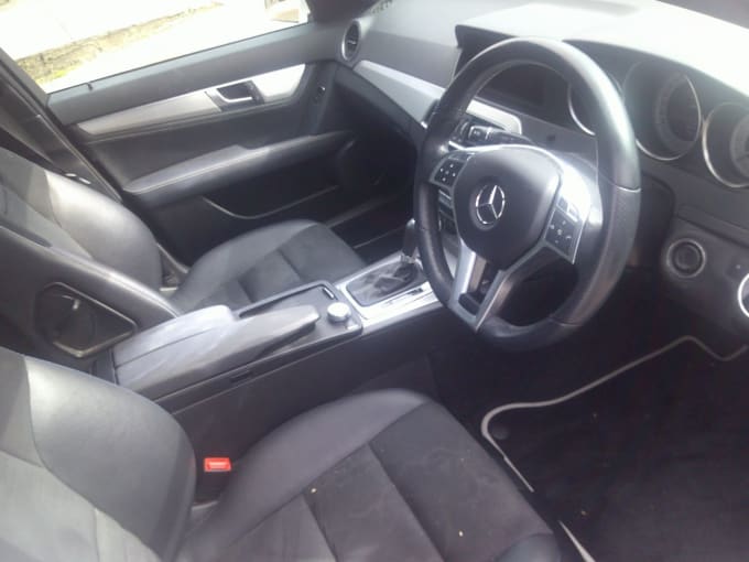 2025 Mercedes-benz C-class