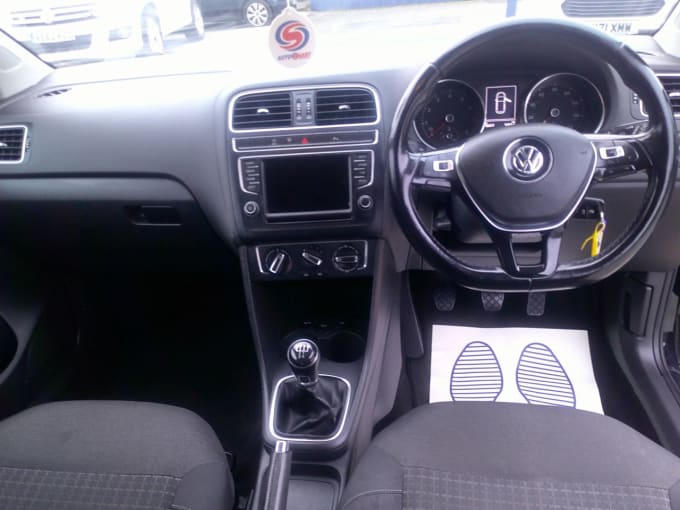 2017 Volkswagen Polo