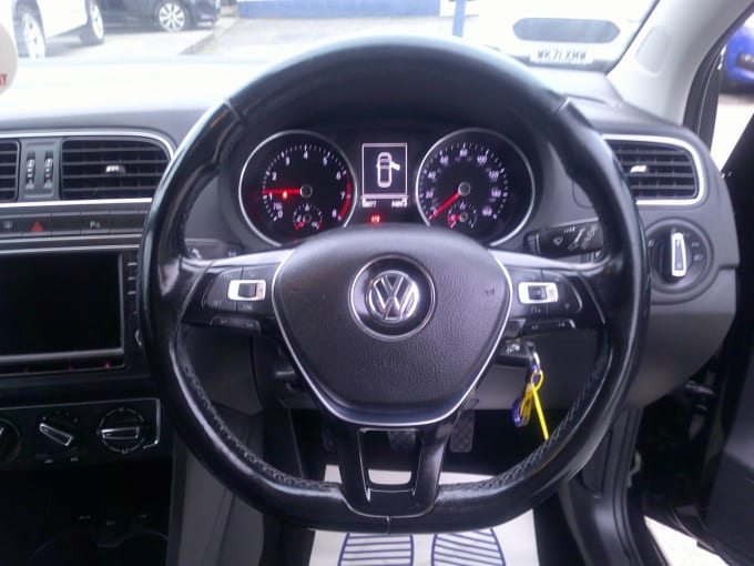 2017 Volkswagen Polo