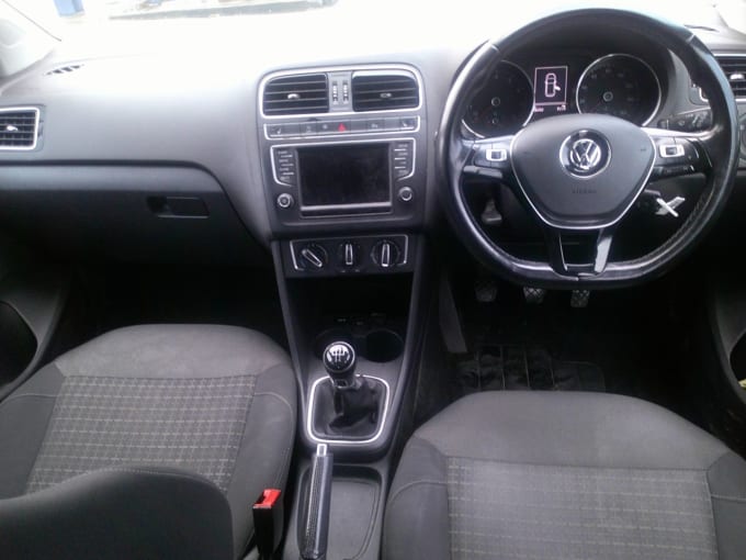 2016 Volkswagen Polo