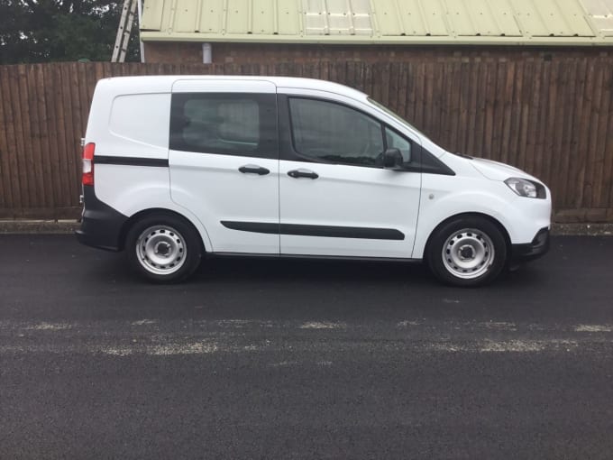 2017 Ford Transit Courier