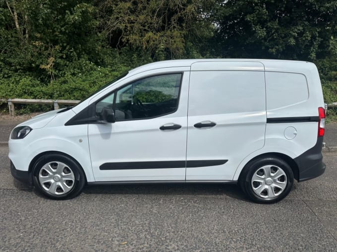 2025 Ford Transit Courier