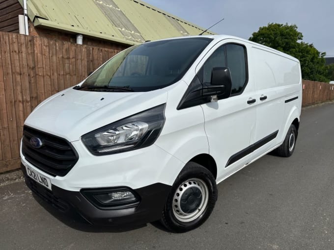 2025 Ford Transit Custom