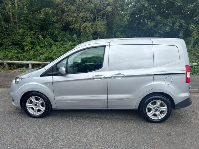 2024 Ford Transit Courier