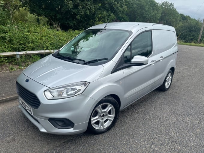 2024 Ford Transit Courier