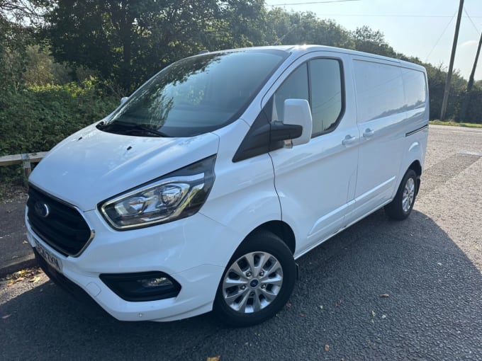 2024 Ford Transit Custom