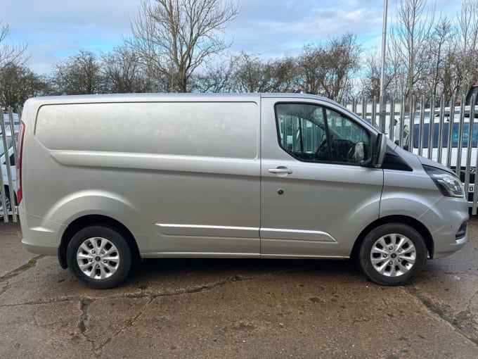 2025 Ford Transit Custom