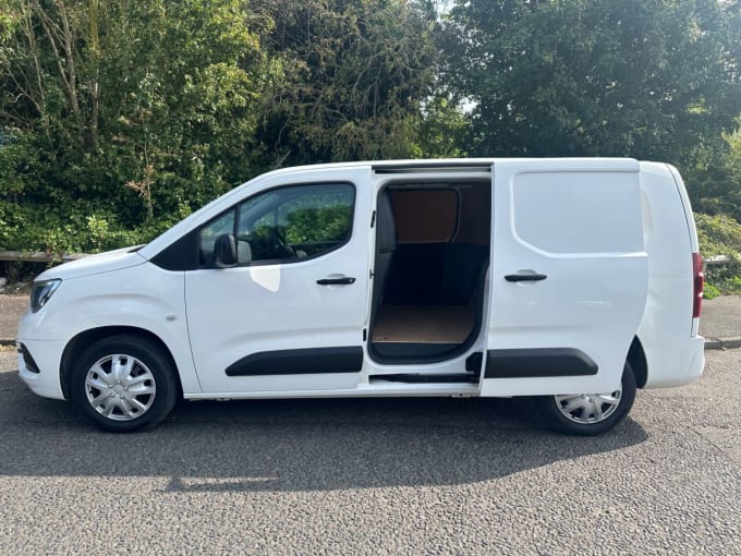 2024 Vauxhall Combo