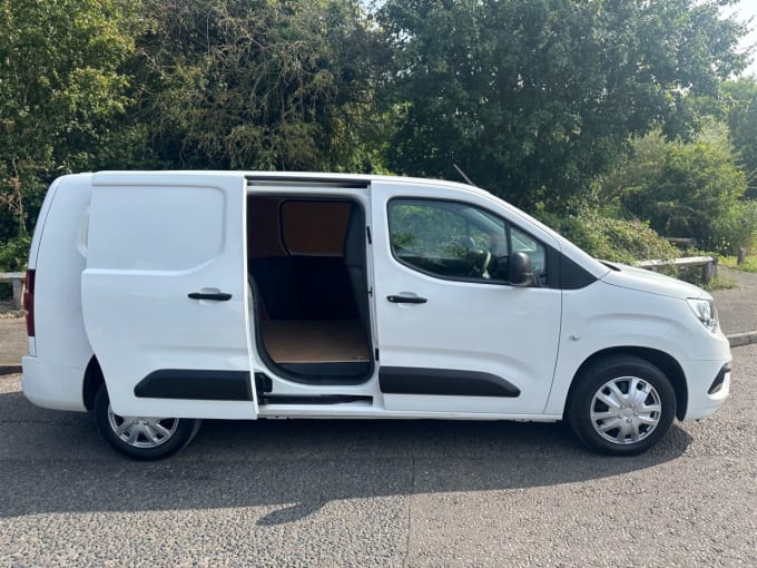 2024 Vauxhall Combo