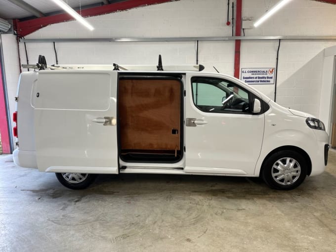 2025 Vauxhall Vivaro