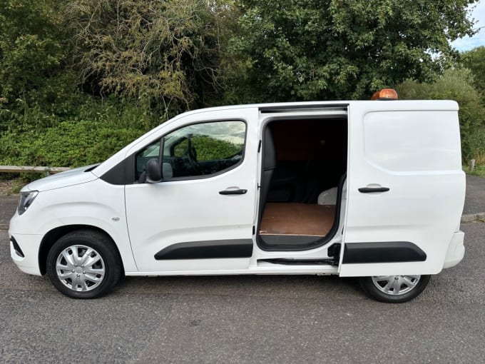 2024 Vauxhall Combo