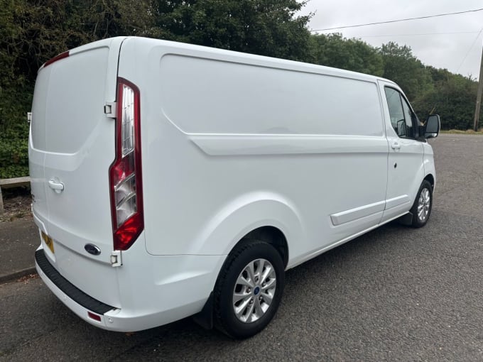 2024 Ford Transit Custom