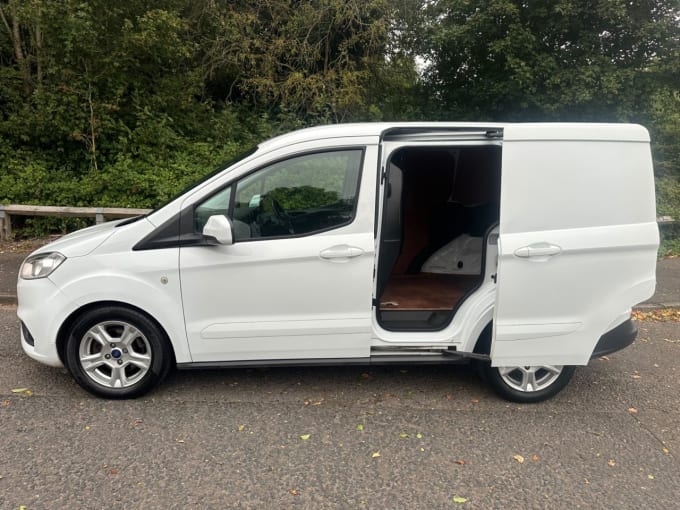 2024 Ford Transit Courier