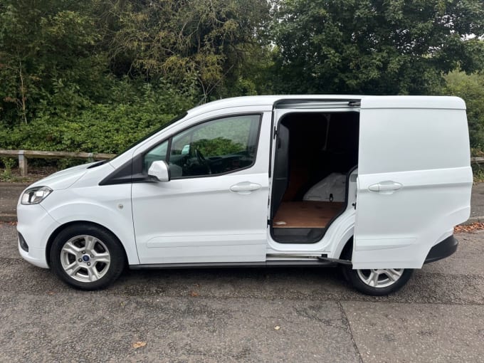 2024 Ford Transit Courier