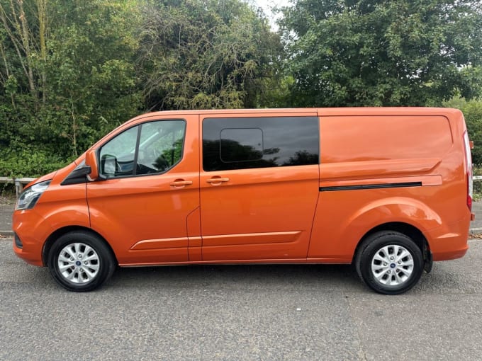 2024 Ford Transit Custom