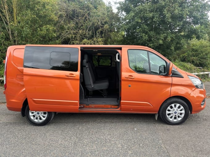 2024 Ford Transit Custom