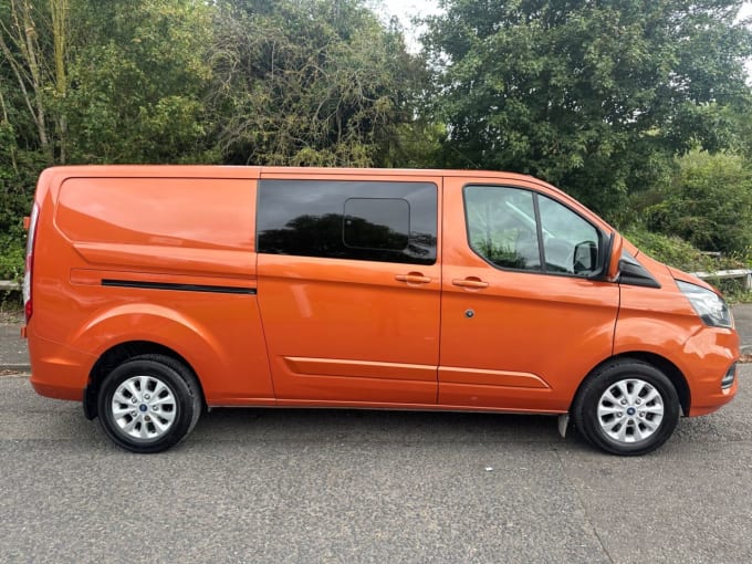 2024 Ford Transit Custom