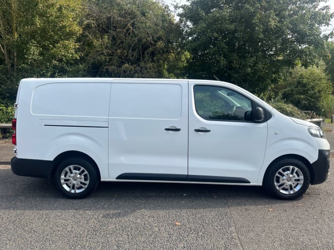 2025 Vauxhall Vivaro