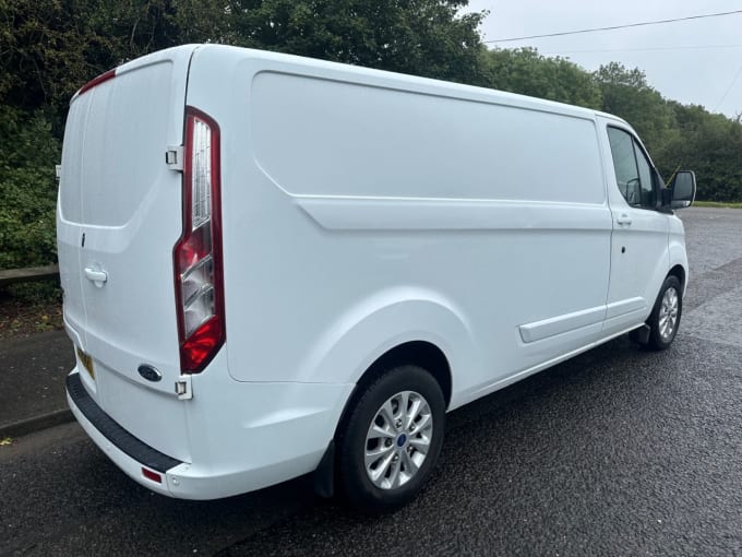 2024 Ford Transit Custom