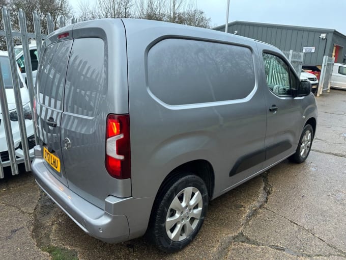 2025 Vauxhall Combo