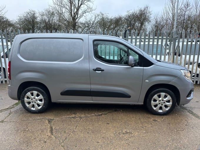 2025 Vauxhall Combo