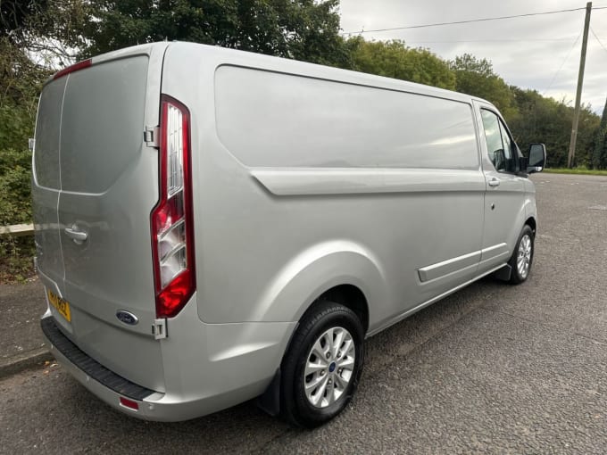 2025 Ford Transit Custom