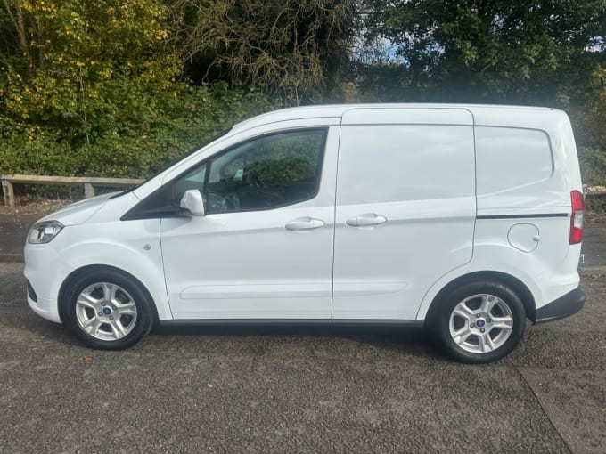 2025 Ford Transit Courier