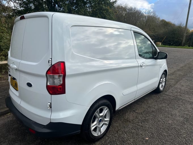 2025 Ford Transit Courier