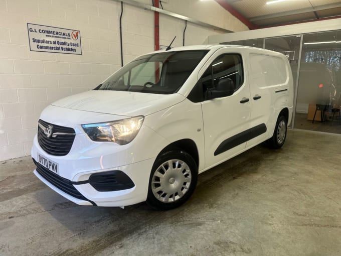 2025 Vauxhall Combo