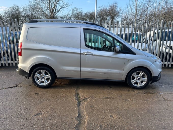 2025 Ford Transit Courier