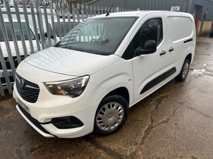 2025 Vauxhall Combo