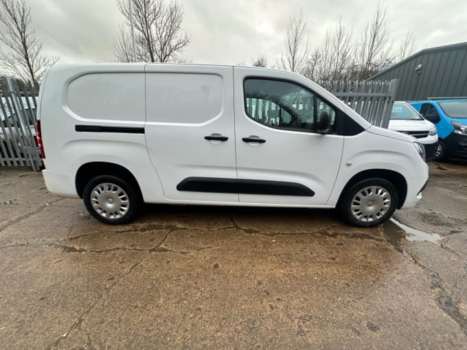 2025 Vauxhall Combo