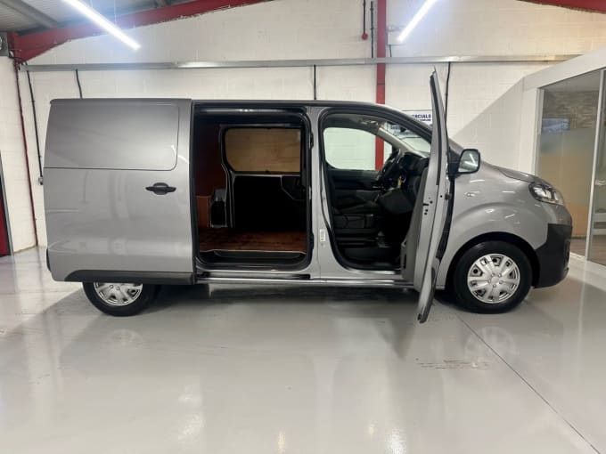 2025 Vauxhall Vivaro