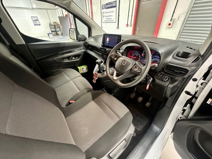 2025 Vauxhall Combo