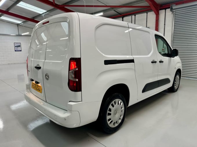 2025 Vauxhall Combo