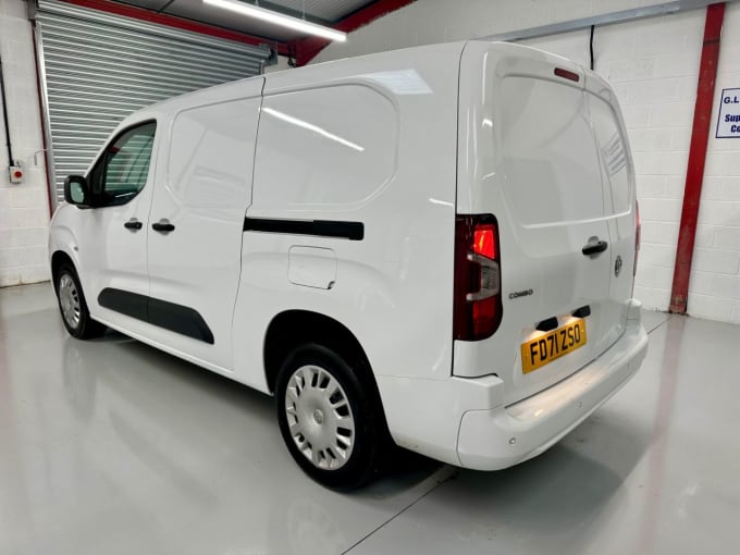 2025 Vauxhall Combo