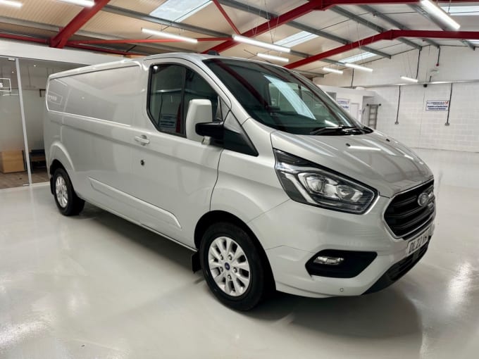 2025 Ford Transit Custom