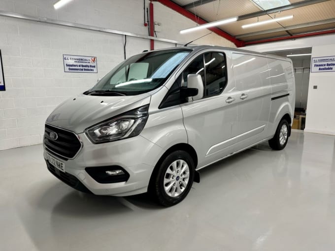 2025 Ford Transit Custom