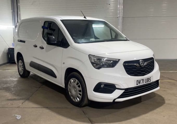 2025 Vauxhall Combo