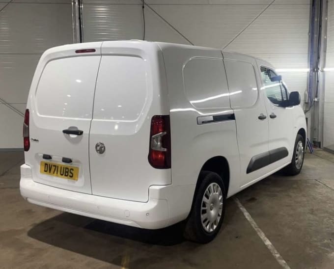 2025 Vauxhall Combo