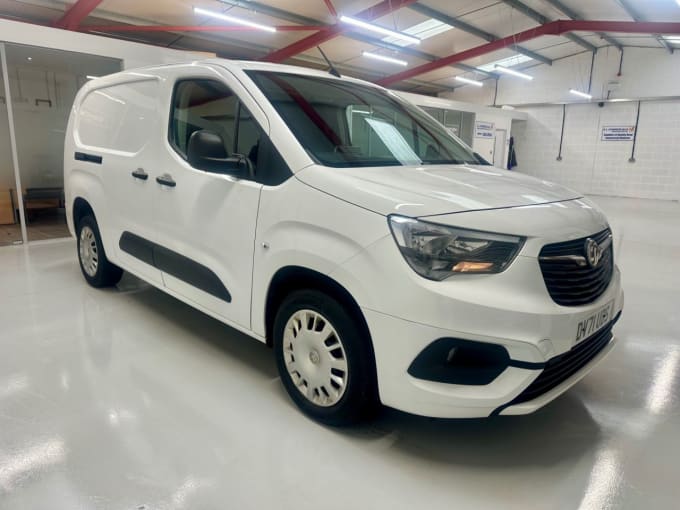 2025 Vauxhall Combo